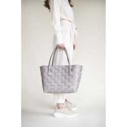 Handed By - Paris Shopper - Liver
